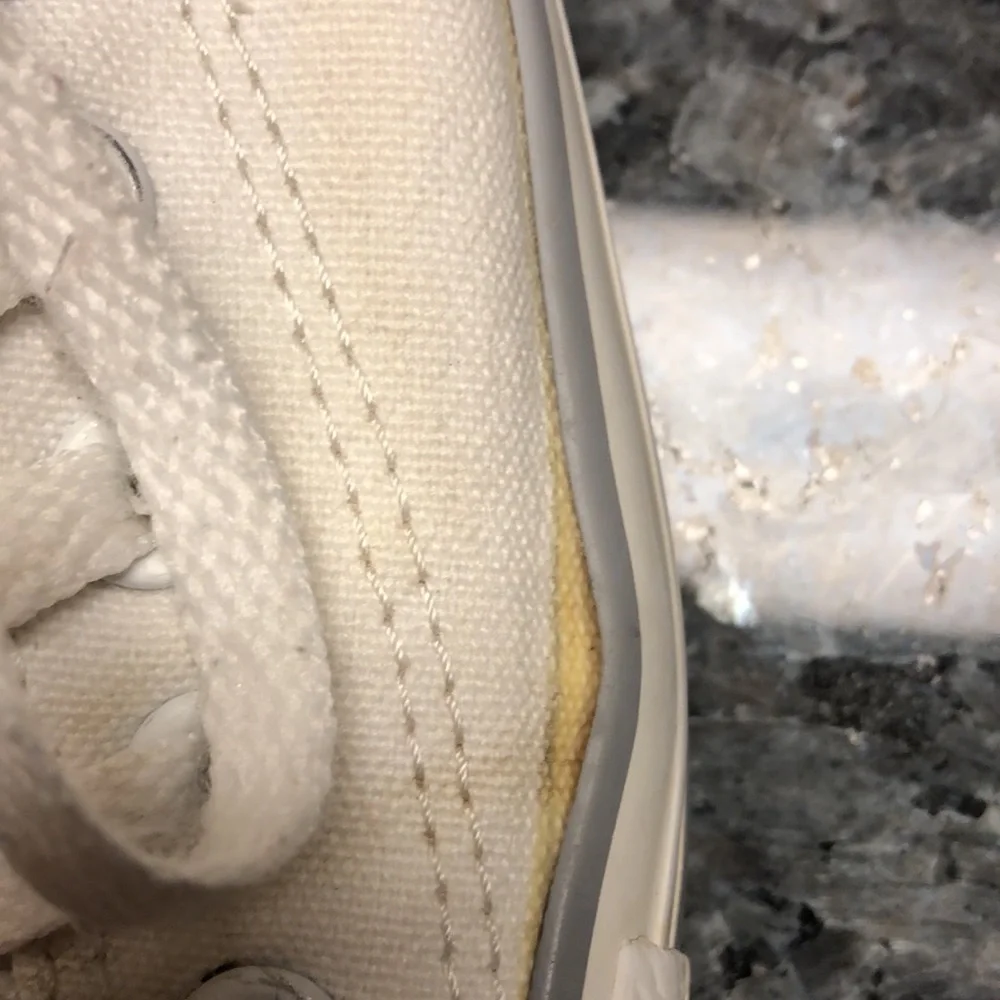 Converse All-Star Chuck Taylor Lo Glitter Toe Sneakers - Picture 10 of 17